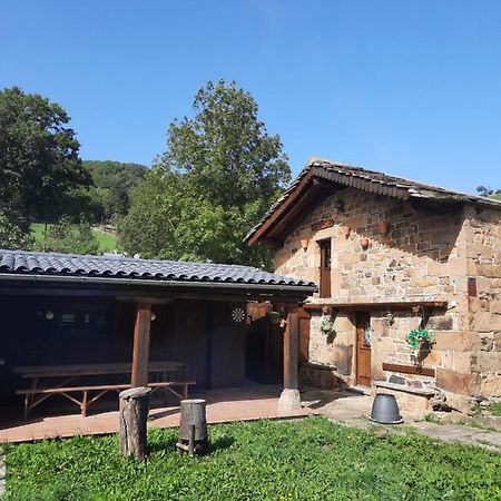 Cabana Pasiega La Quemada San Pedro Del Romeral المظهر الخارجي الصورة